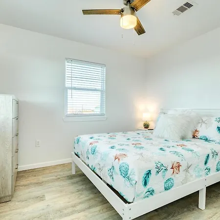 Mimosa Manor - Bay & Beach View
